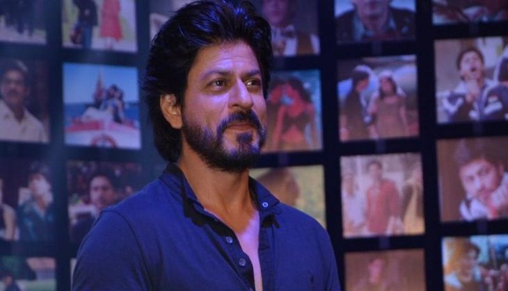 Shah Rukh Khan pens down a poem