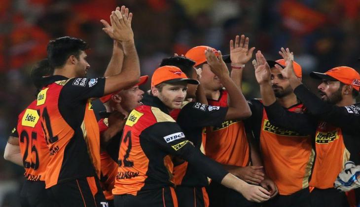 IPL 9: David Warner's blitz powers Hyderabad to 15-run win over RCB 