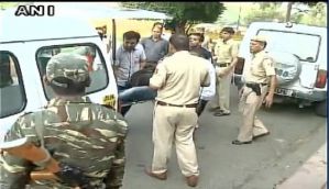 30-page suicide note recovered from man found hanging in Delhi's Vijay Chowk 