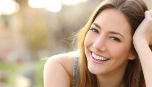 Here's why smiling doesn't indicate happiness