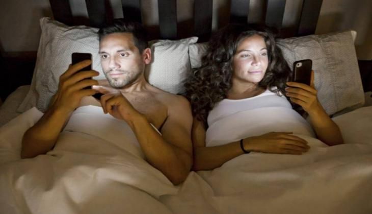 smartphones & sex life.jpg