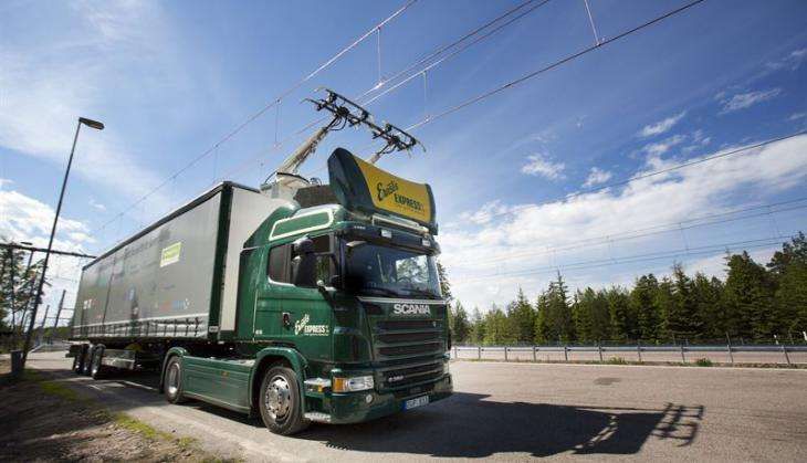 sweden electric road.jpg