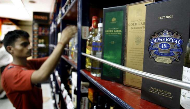 Liquor ban: Delhi booze shop AFP Photo/Prakash Sin
