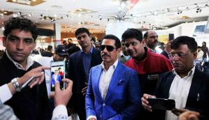 Dhingra panel set to report on Robert Vadra's deals. Congress jittery 