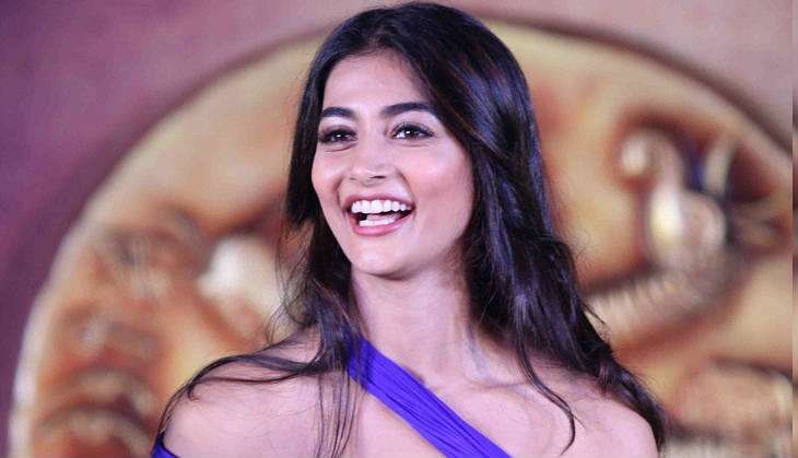 Pooja Hegde will no more promote Mohenjo Daro with Hrithik Roshan