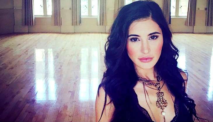 Nargis Fakhri to walk for Anushree Reddy at LFW W/F'17