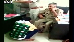 Watch: This Lucknow cop has his feet massaged inside the police station! 