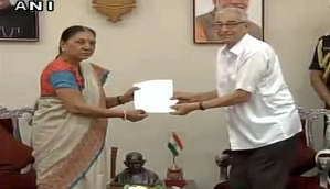 Gujarat CM Anandiben Patel formally submits her resignation to Governor 