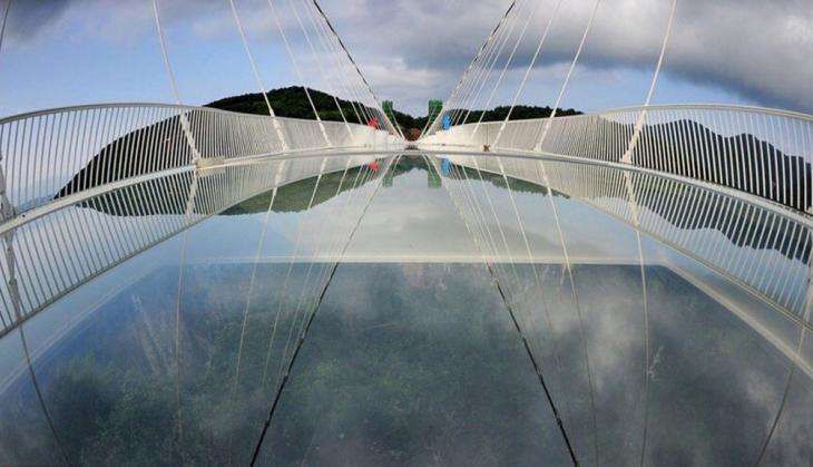 China Glass Bridge3.jpg