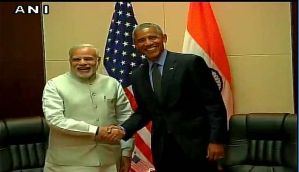 PM Modi meets US President Obama at Vientiane, Laos 