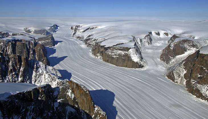 Ancient life in Greenland and the search for life