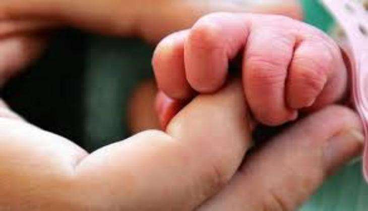 Women who experience motherhood later in life are more compassionate: Study
