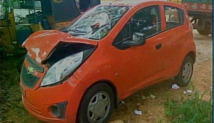 Telangana : Car hits man, travels for 3km with dead body on roof