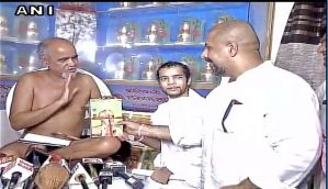 Vishal Dadlani apologises yet again to Tarun Sagar; says they have developed a bond 