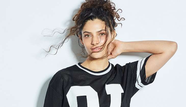 Saiyami Kher, Pooja Gor run for healthy life