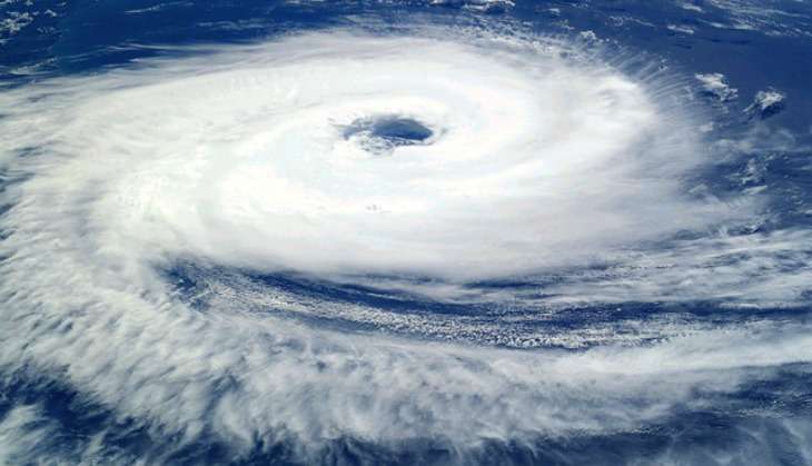 Strongest typhoon in quarter century hits Japan