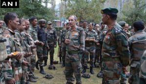 Northern Army Commander visits Uri, takes stock of security 