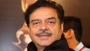 Shatrughan Sinha on banning Pakistani artists post Pulwama attack, “Why do we need singers from any other country?