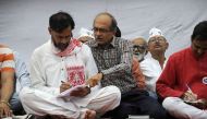 Punjab polls: Don't vote for 'fraud' AAP, Yogendra Yadav, Prashant Bhushan urge Punjab 