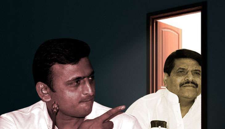 SP in meltdown mode: Akhilesh asserts his authorit