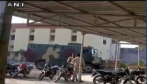 8 SIMI activists escape from Bhopal central jail murdering 1 security guard 