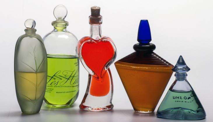 right sport to spray perfume .jpg