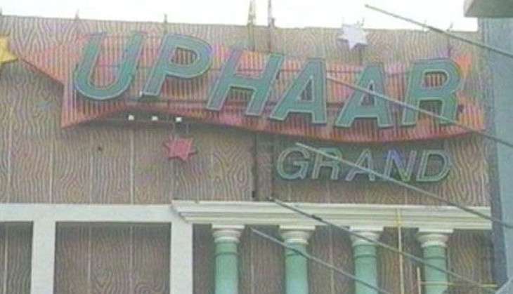 Uphaar tragedy: SC asks Gopal Ansal to surrender by evening