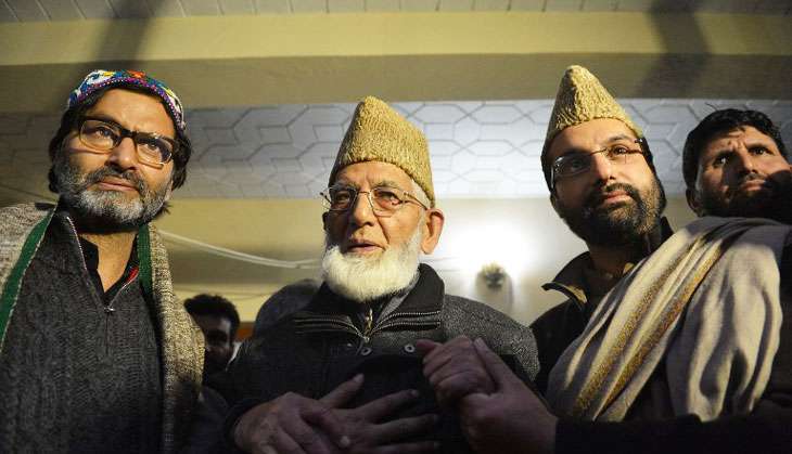 Hurriyat meets civil society to rethink strategy. But public mood still volatile 