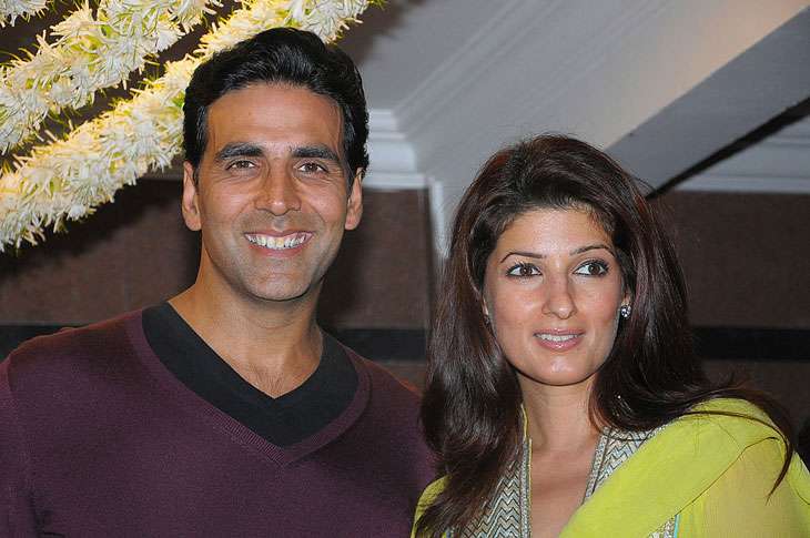 What did the Khiladi suggest Twinkle Khanna during the thunder storms?