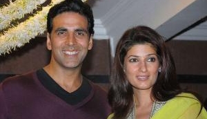 What did the Khiladi suggest Twinkle Khanna during the thunder storms?