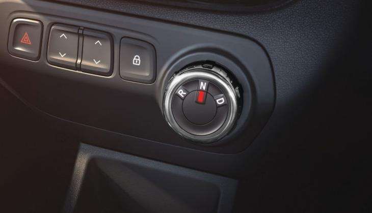 Renault KWID AMT.jpg