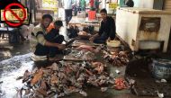 Rotting fish, wilting flowers: Demonetisation has hit Ghazipur mandi hard 