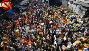 Hit hard by cash crunch, Kolkata traders threaten to hit streets 