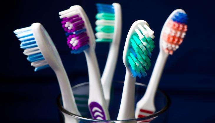 Tooth brush