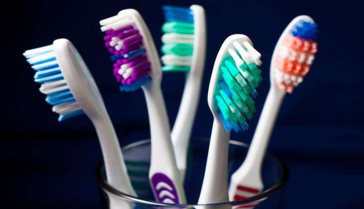 Tooth brush
