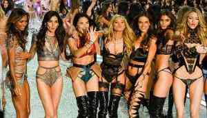 Victoria's Secret Fashion Show 2016: Best looks, best moments & a baby rumour 