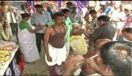 Tamil Nadu: Amma's distraught supporters tonsure heads mourning her loss 