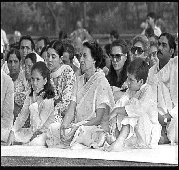 Sonia Gandhi Sonia Gandhi