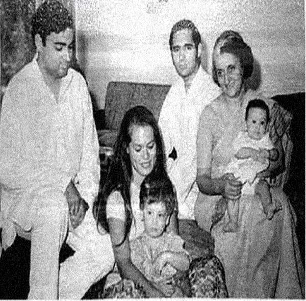 Sonia Gandhi Sonia Gandhi