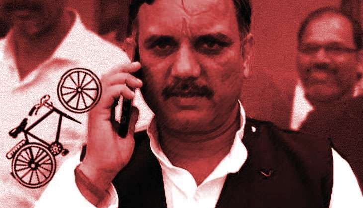 Akhilesh's aide: Amar Singh & Shivpal are conspirators