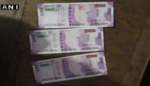 Rs 2,000  'genuine' notes without Mahatma Gandhi's image circulating in Madhya Pradesh 