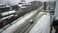 Snowfall in Srinagar affects life across Valley;  Srinagar-Jammu highway remain closed for third day 