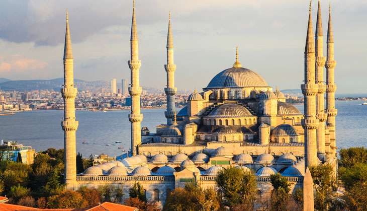 Police arrest protesters rallying against work-related deaths at new Istanbul airport site