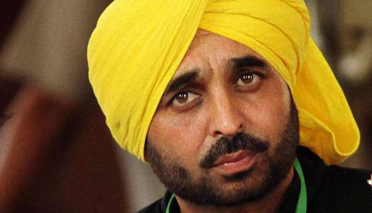 AAP's NRI volunteers lash out against Capt Amarinder Singh on social media 