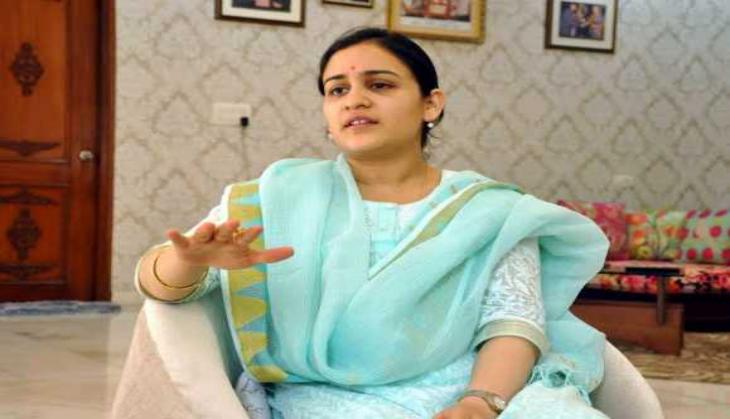 Aparna Yadav trails in Lucknow Cant seat