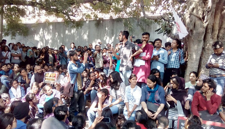 Ramjas College violence: Delhi Police admits 'unprofessional' actions by cops