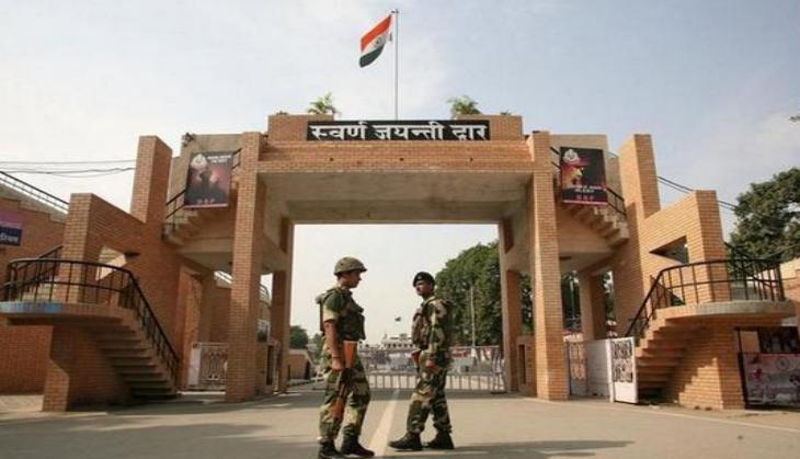  Gesture of goodwill: India handovers 39 Pakistani prisoners to Islamabad at Wagah border