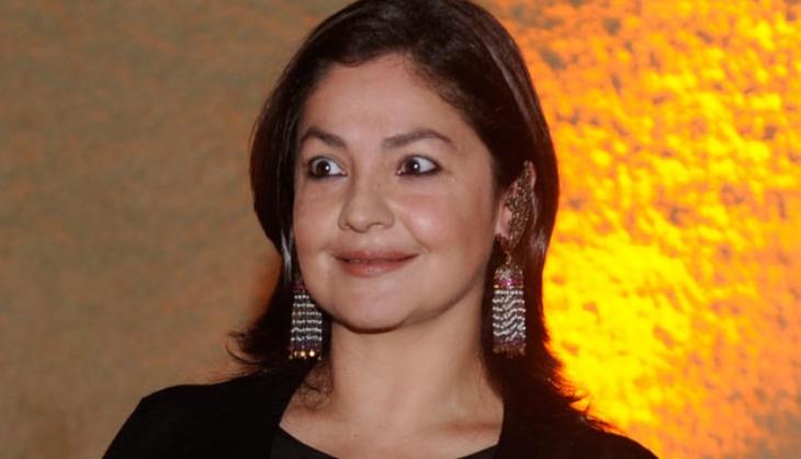 Pooja Bhatt returns to silver screen, to play detective