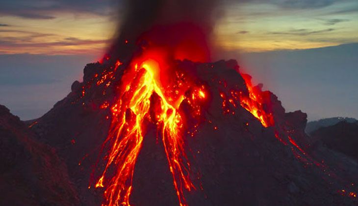 Comets or volcanoes? Scientists are changing their minds about how the Earth’s water got here