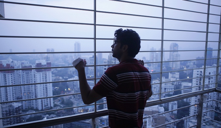 OMG! Rajkummar Rao externally climbed back and forth the 29th floor for Trapped